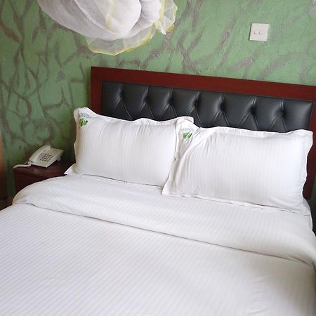 Ash White Hotel Nairobi Exterior photo